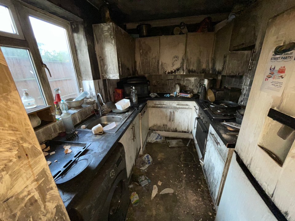 Hallas & Co. | Fire Damage Reinstatement Hallas & Co. | Fire Damage Reinstatement